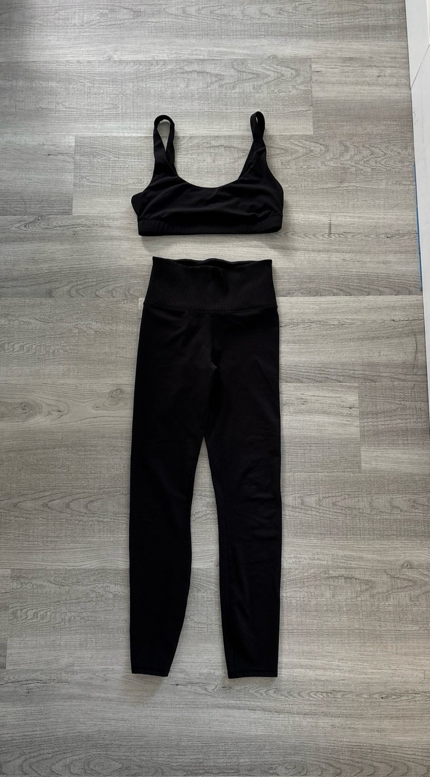 Vuori yoga bundle daily bra rib studio legging xs small
