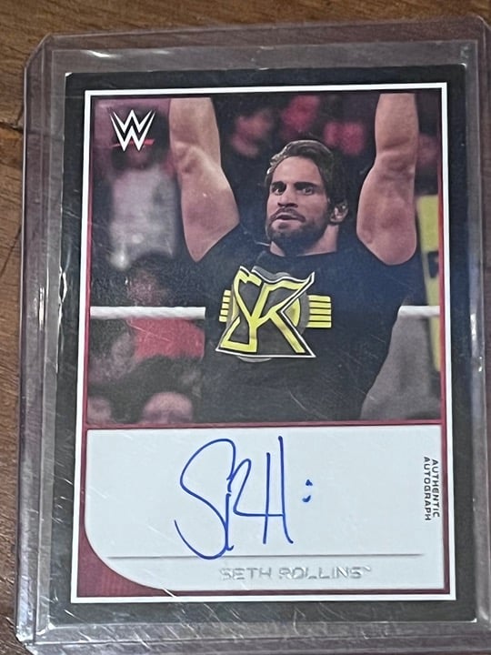 Seth Rollins WWE Topps Autograph Card Short Print 33/99