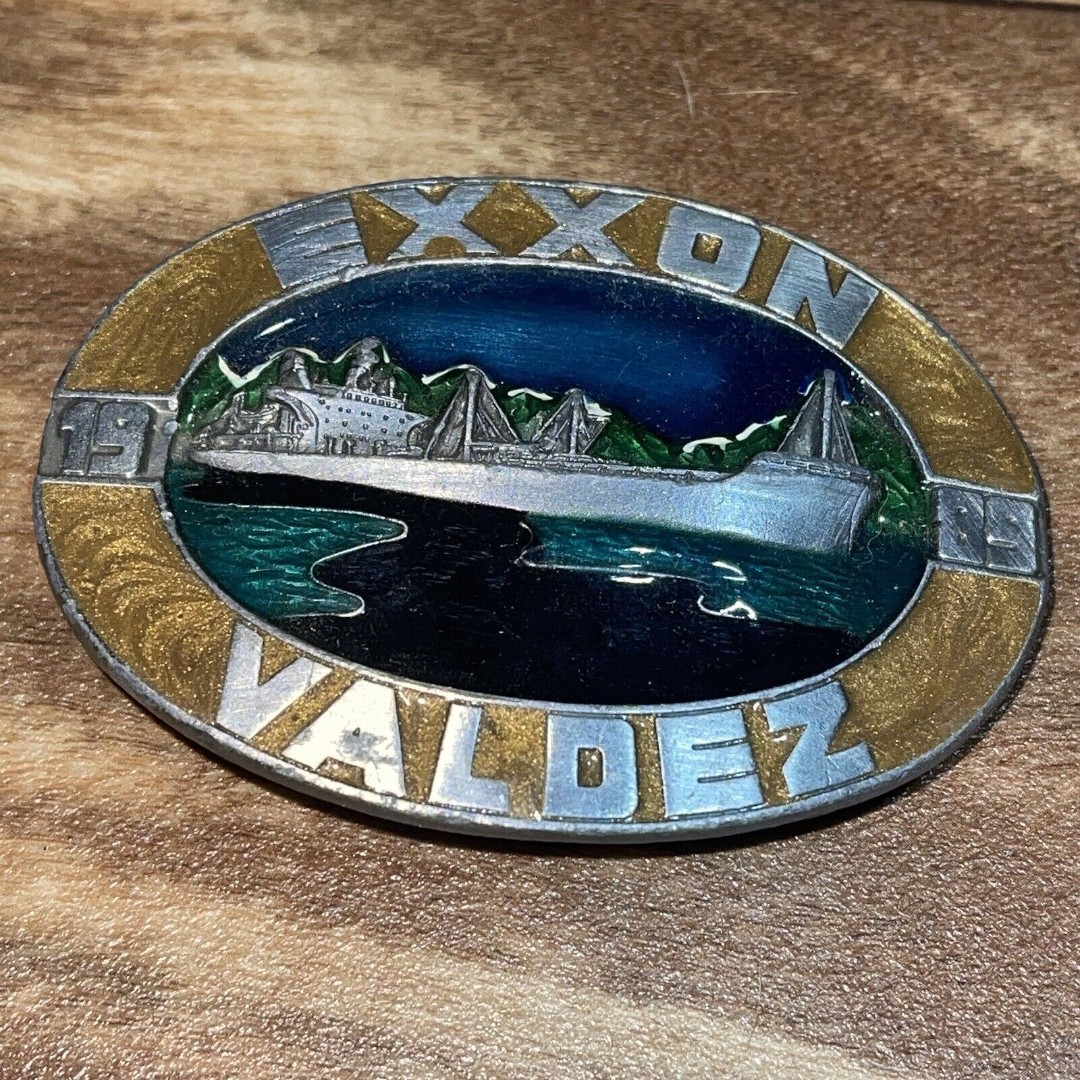 Vintage 1989 Exxon Valdez Collectible Belt Buckle Rare Limited Edition