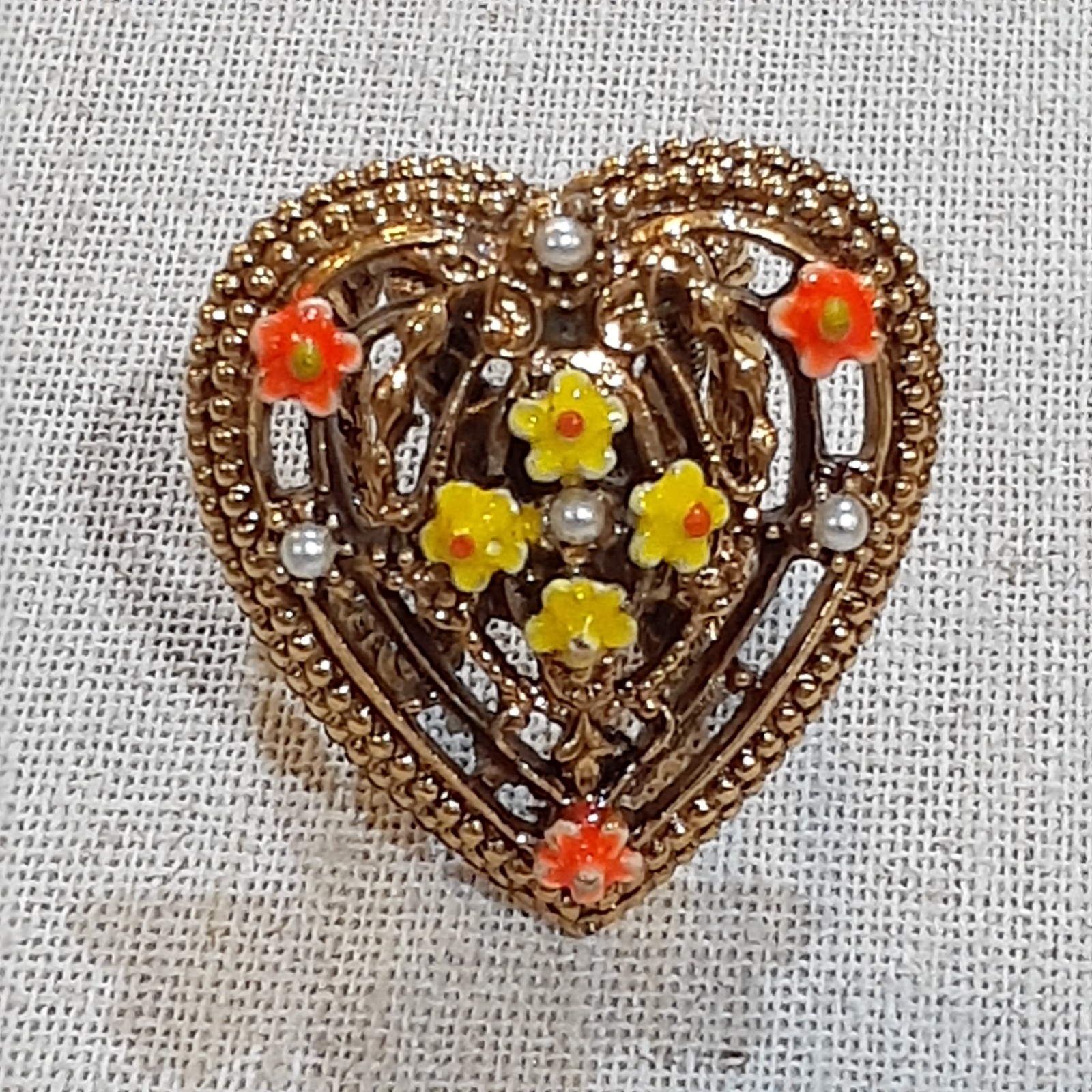 Vtg ART Enamel Flower Scarf Holder