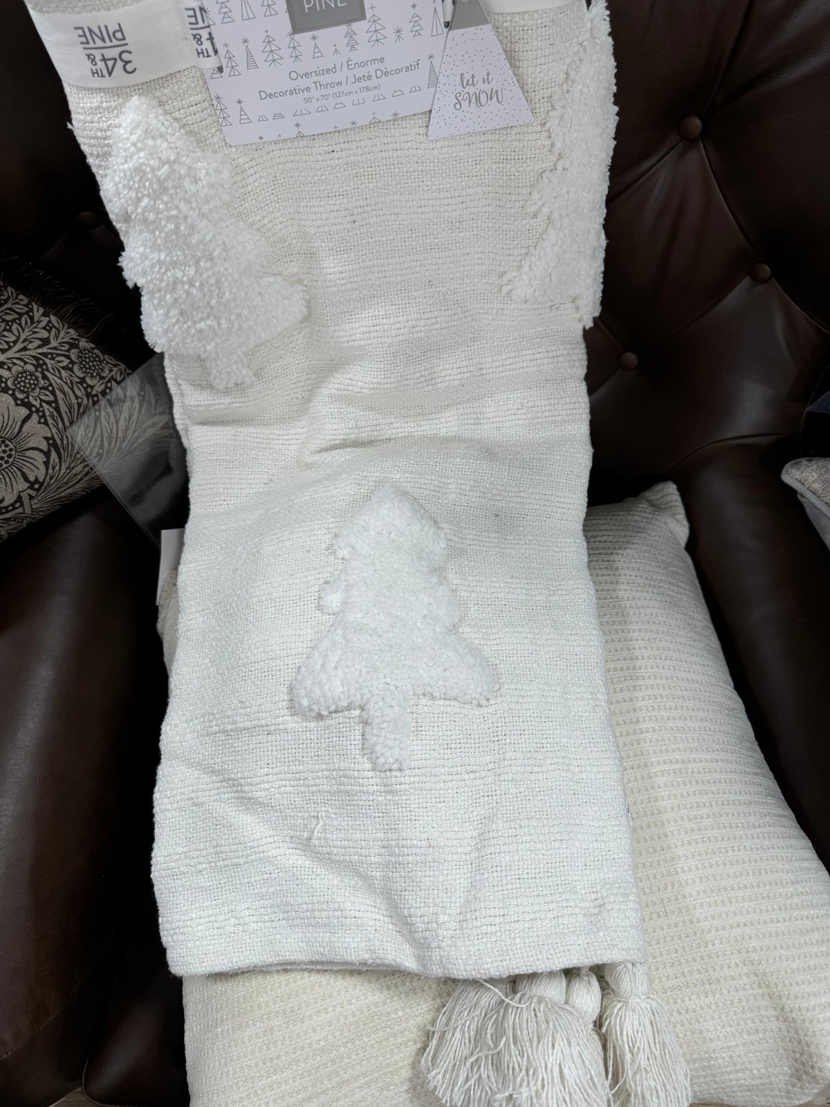 white christmas tree blanket