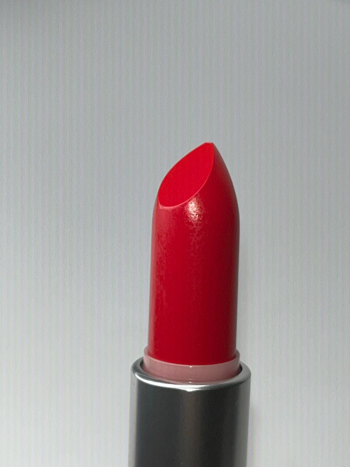 MAC Matte Lipstick ~ LA VIE EN ROUGE