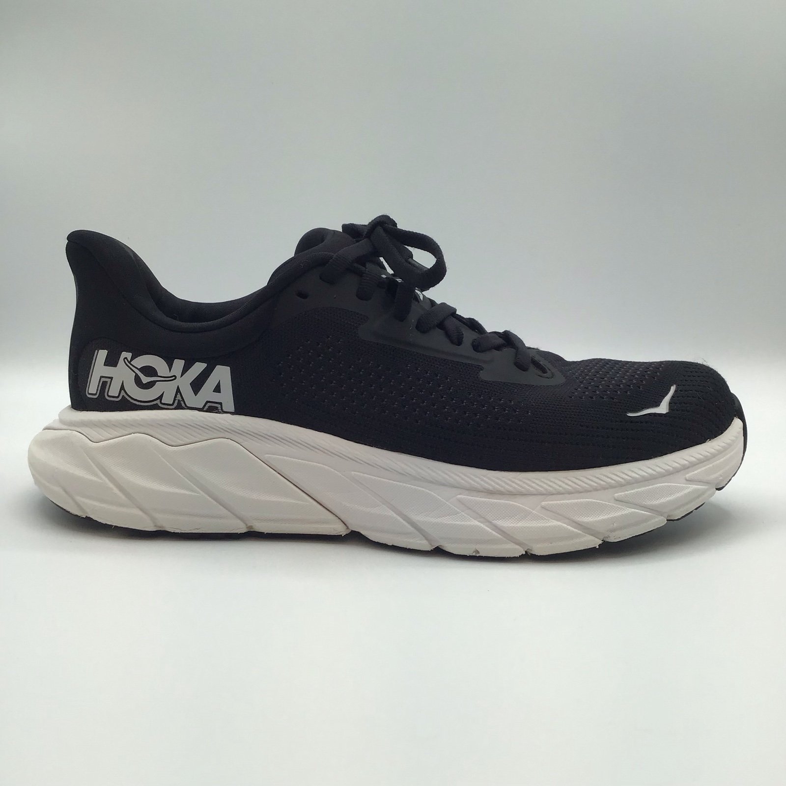 Hoka One One arahi 7 wide black running sneakers shoes 1147890 BWHT womens 7.5