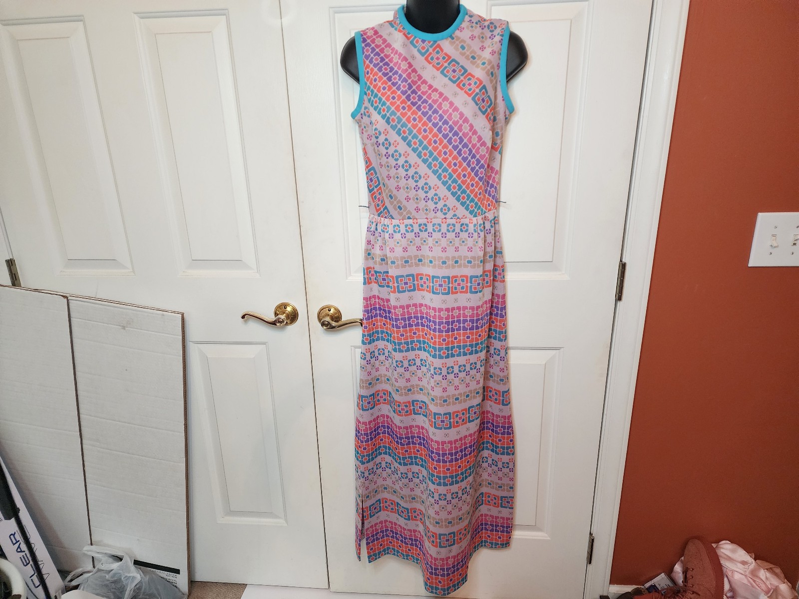 Kay Winsor Vintage Pink Multcolor Long Sleeveless Dress