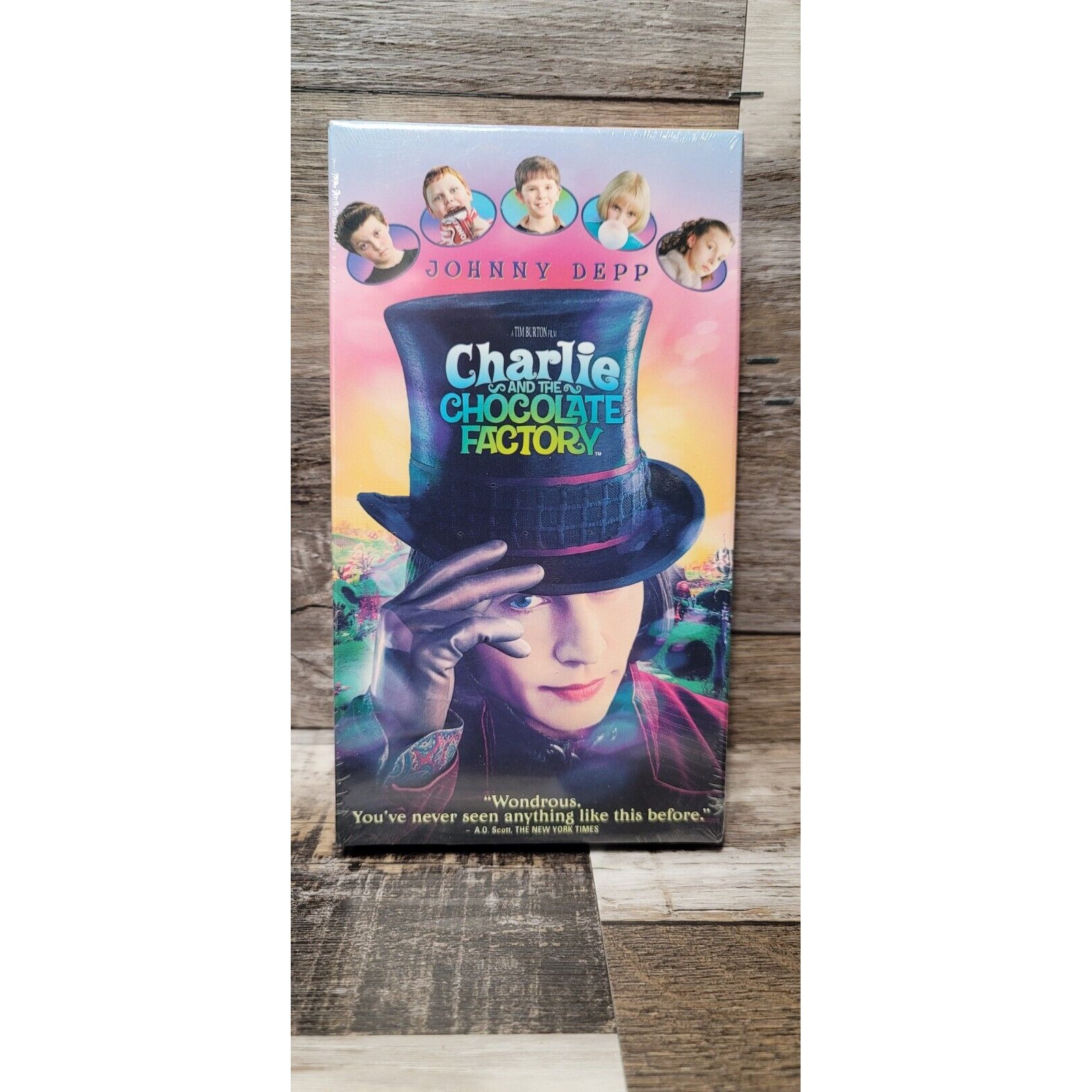 Charlie And The Chocolate Factory 2005 VHS Johnny Depp Tim Burton Wonka Film NEW