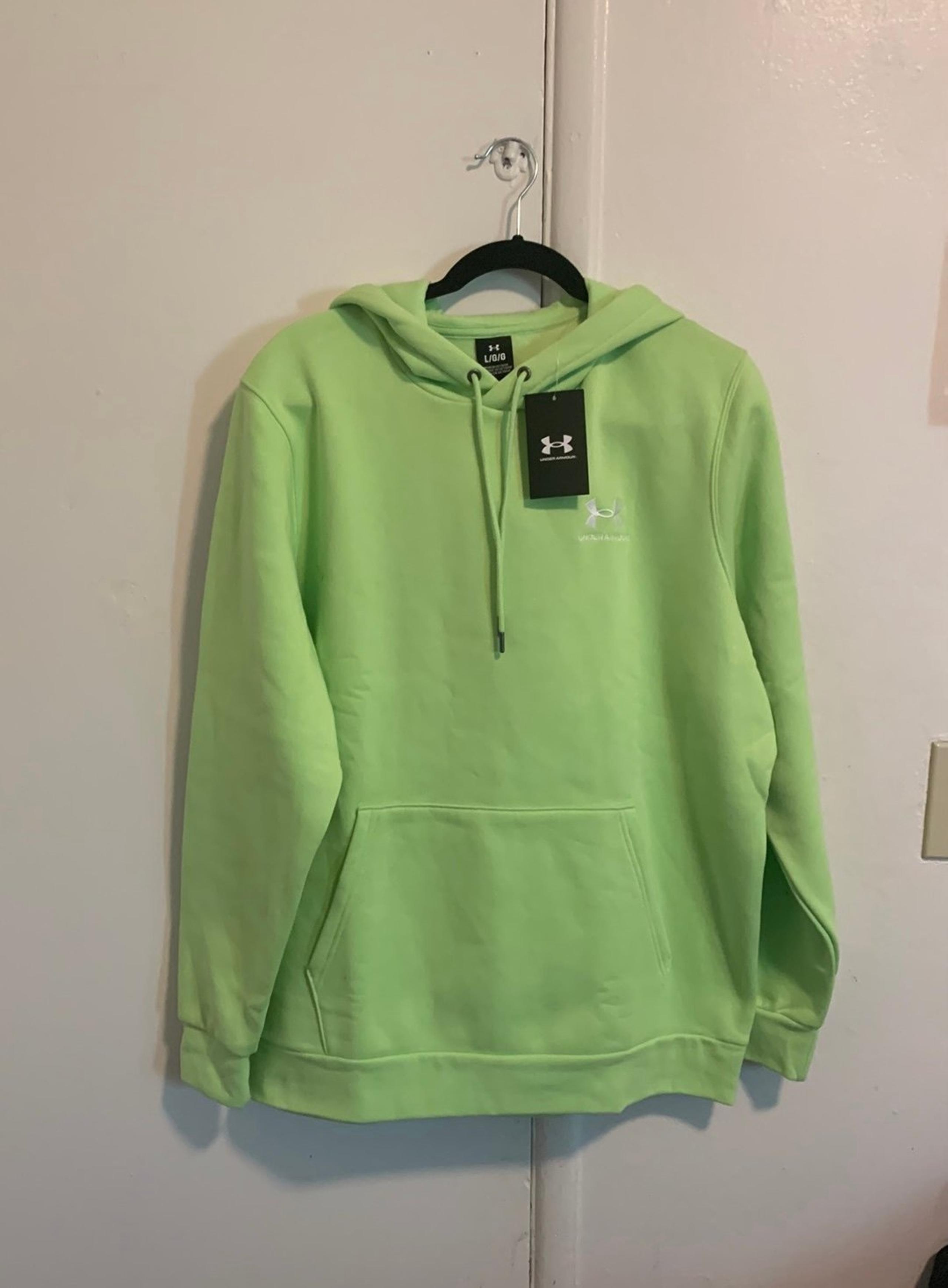 Men’s under armour hoodie! NWT