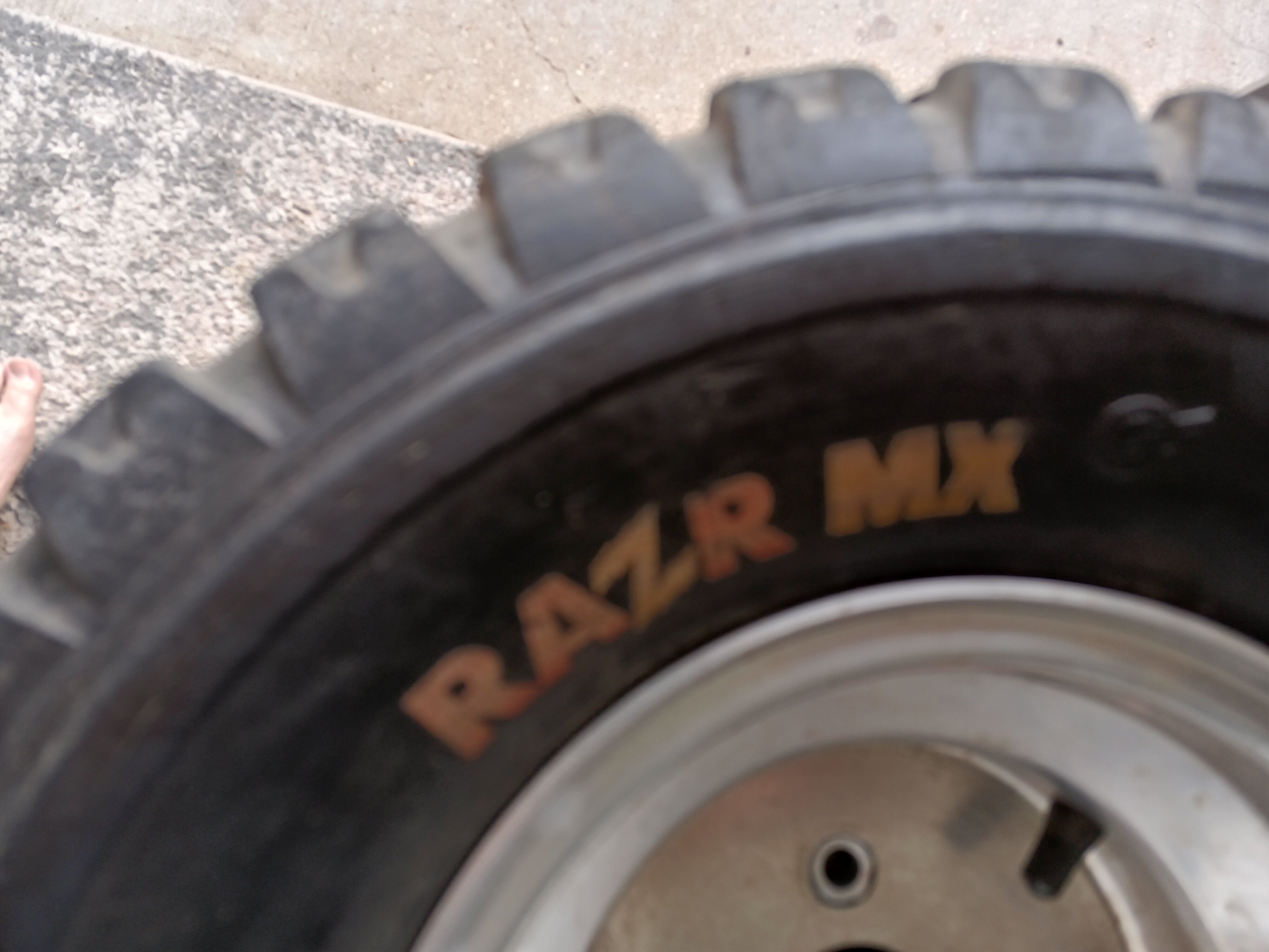 I T P Rims and tires