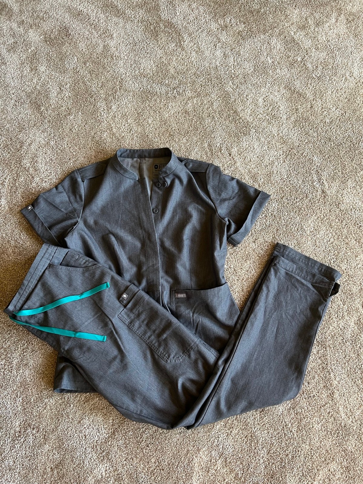 figs scrubs set