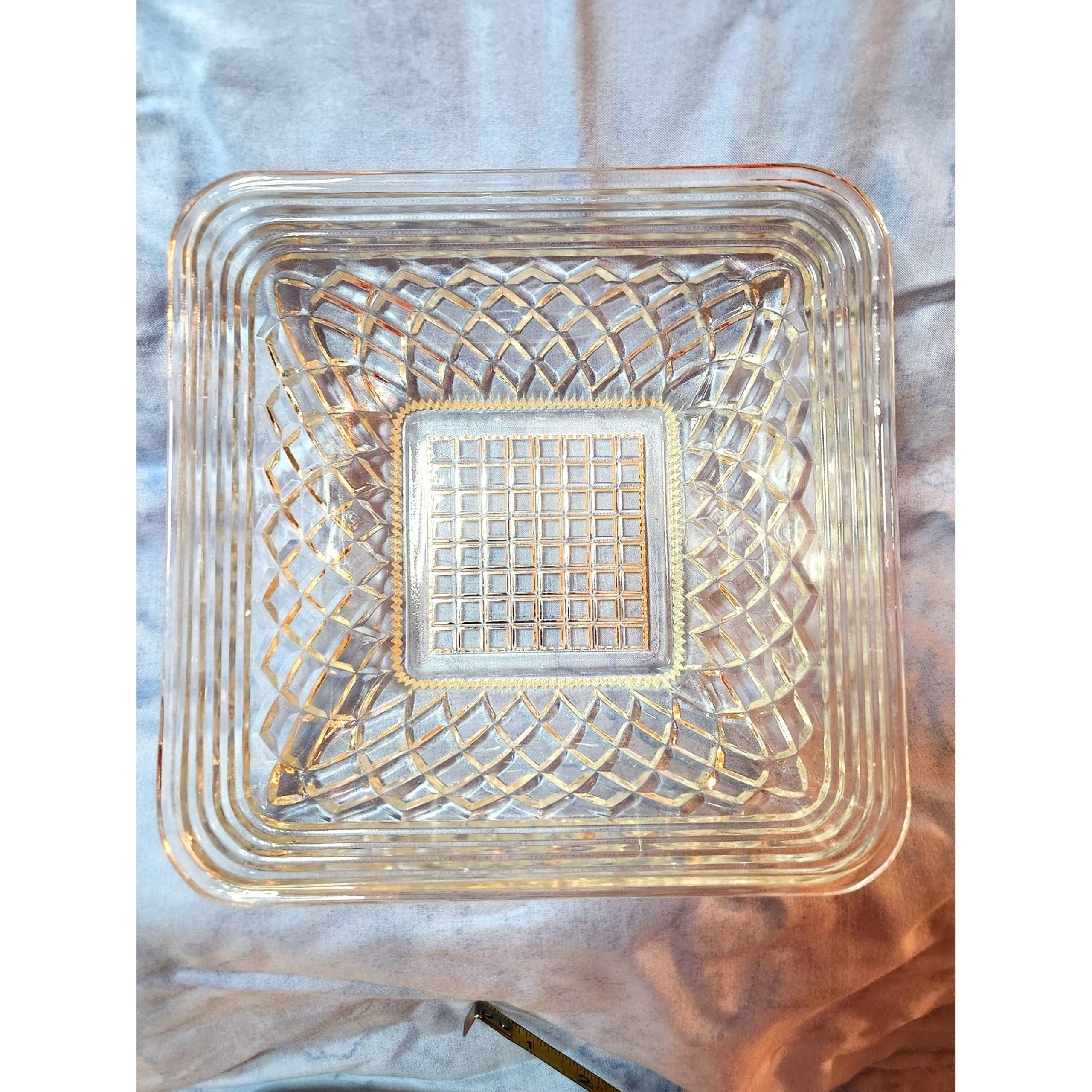 Diamond Latice Federal Glass 8" Square Serving Bowl