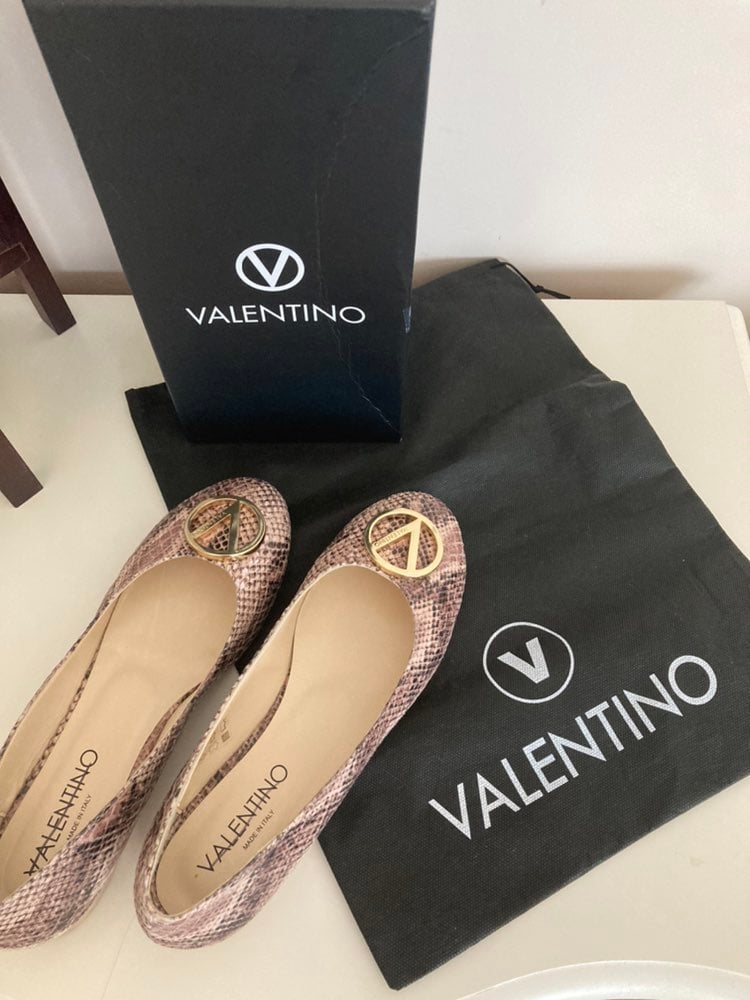 Valentino flats