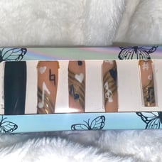 press on nails