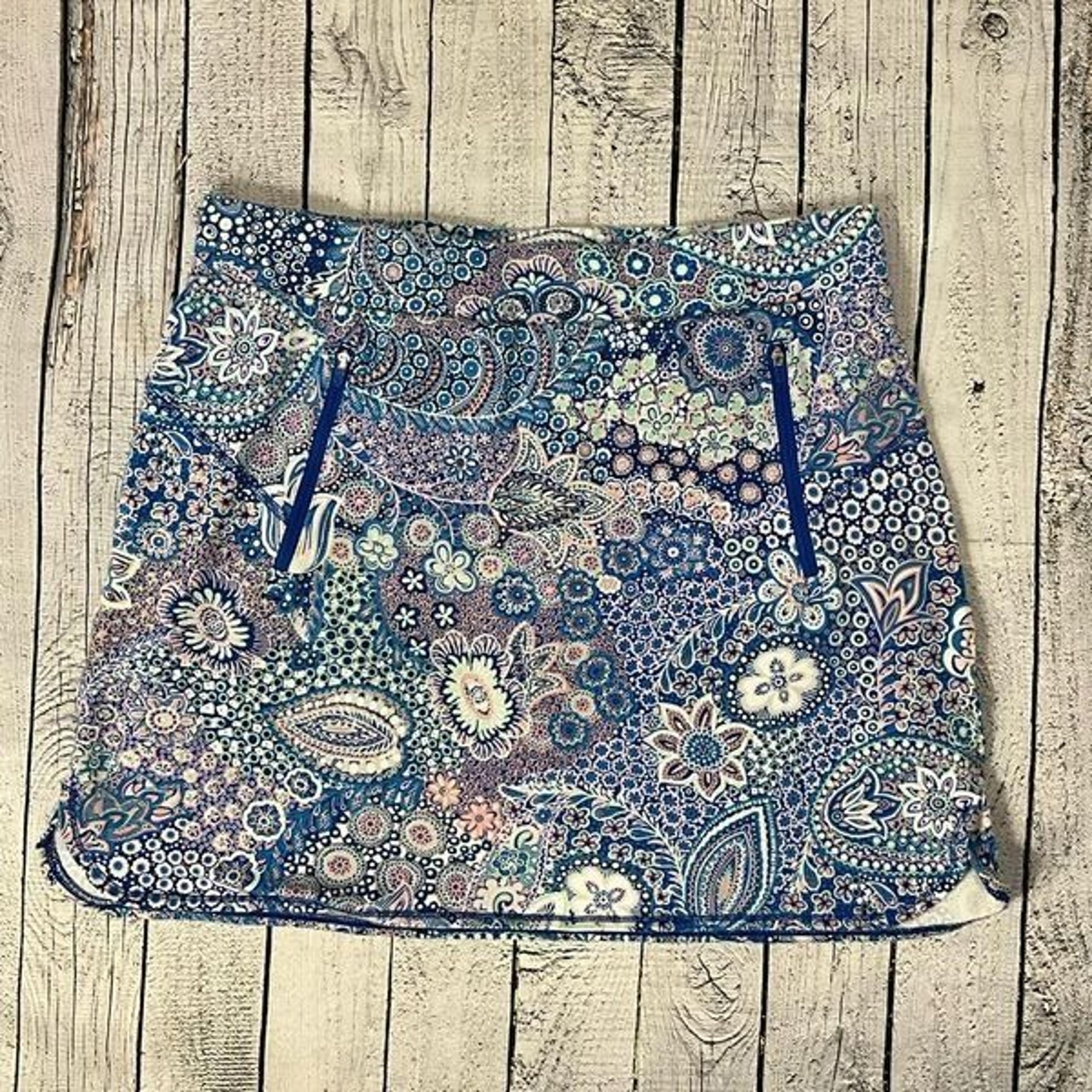 T BY TALBOTS Skort