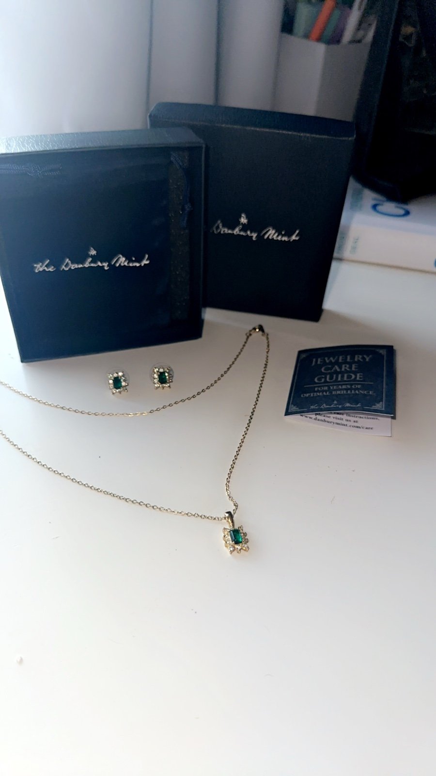 Emerald necklace and earring set.