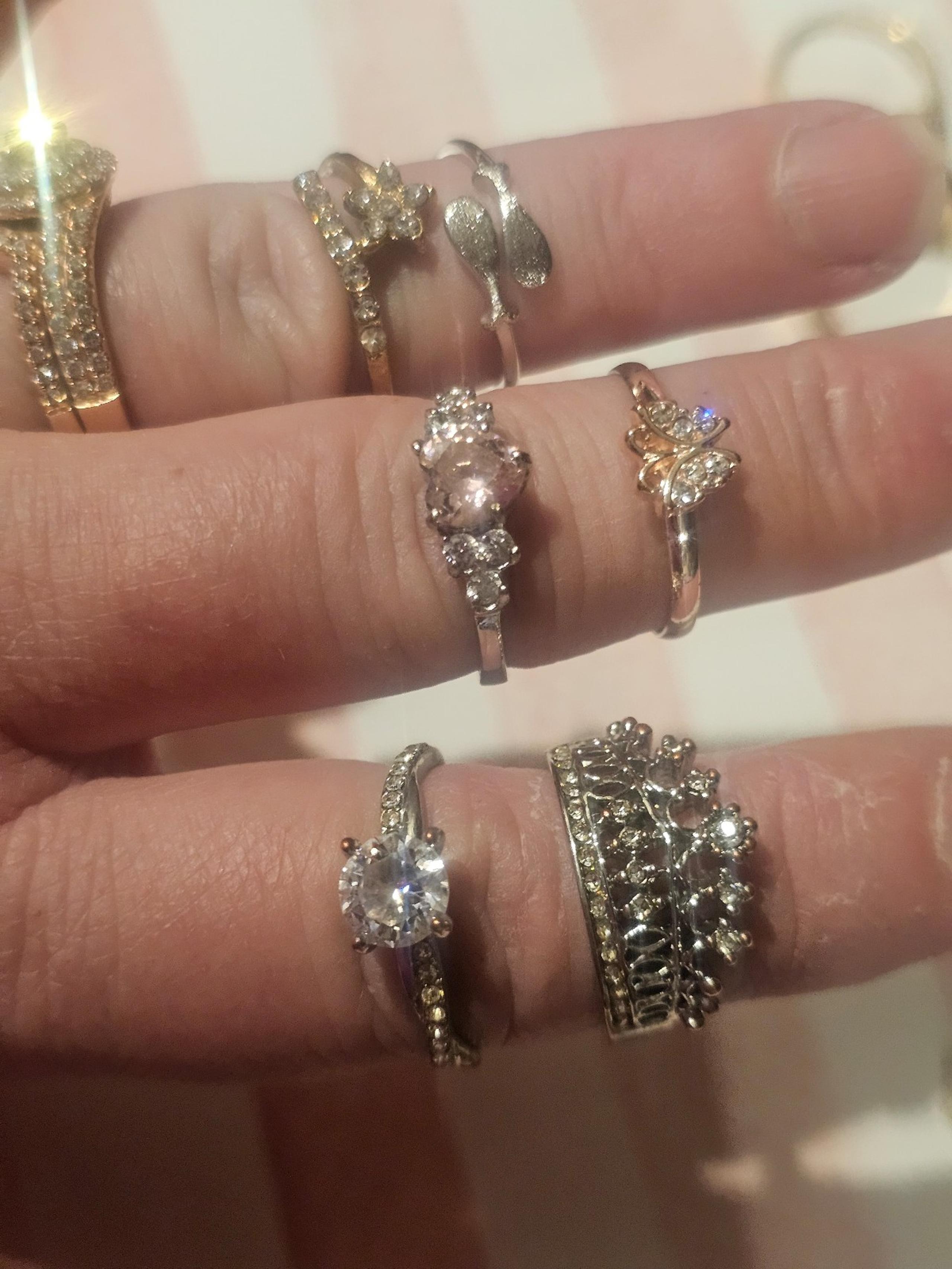 Small Bundle of Women's Rings- Vtg & Various Sizes/Types - Custom Accessories
