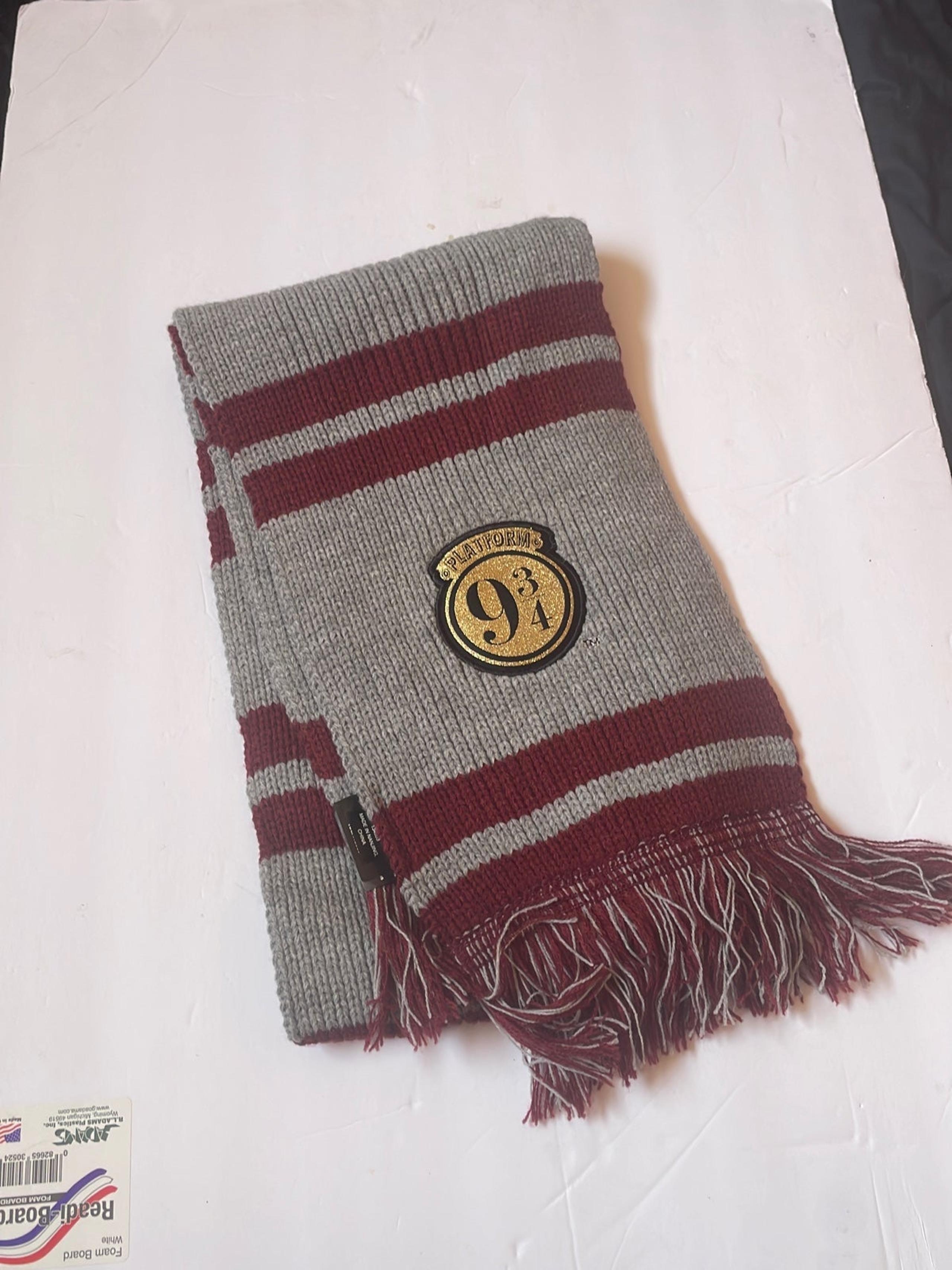 Harry Potter Platform 9 3/4 Winter knit Scarf