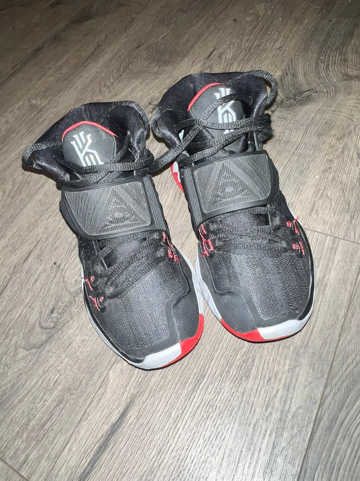 Kyrie Boys basketball shoes