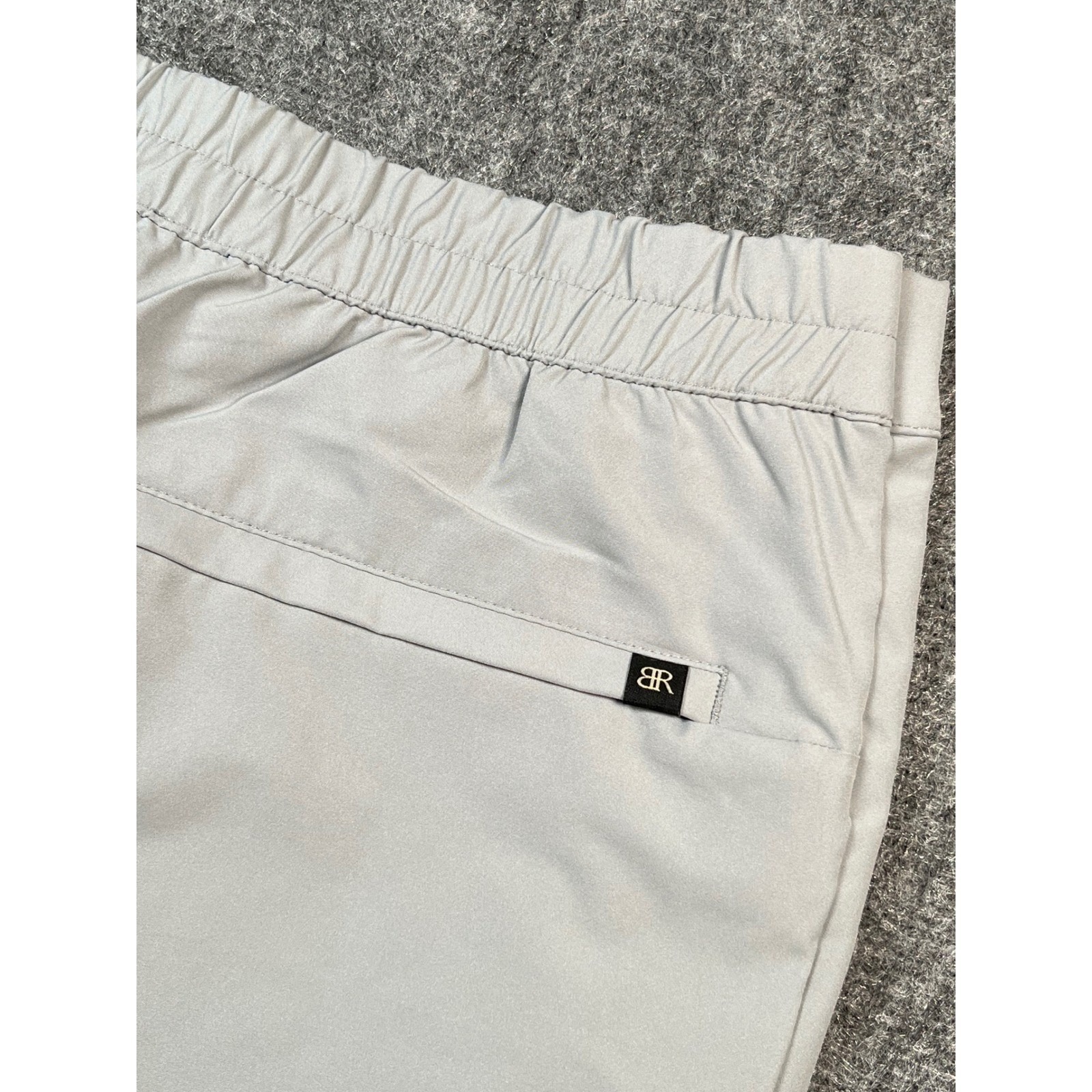 Banana Republic Mens Size 34 Gray Shorts Elastic Waist Active Casual