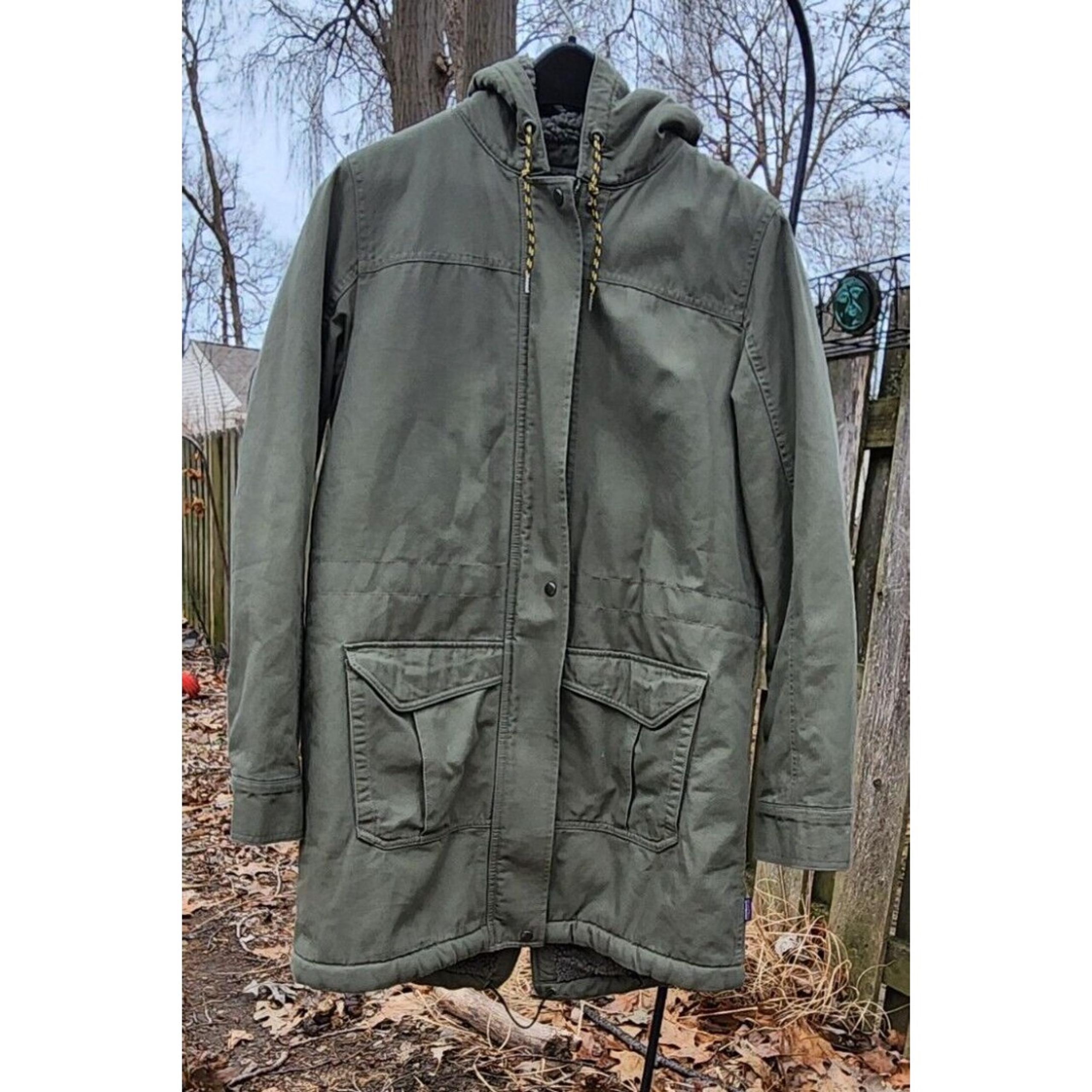 Patagonia Womens Size XS Coat Insulated Prairie Dawn Parka Jacket Green