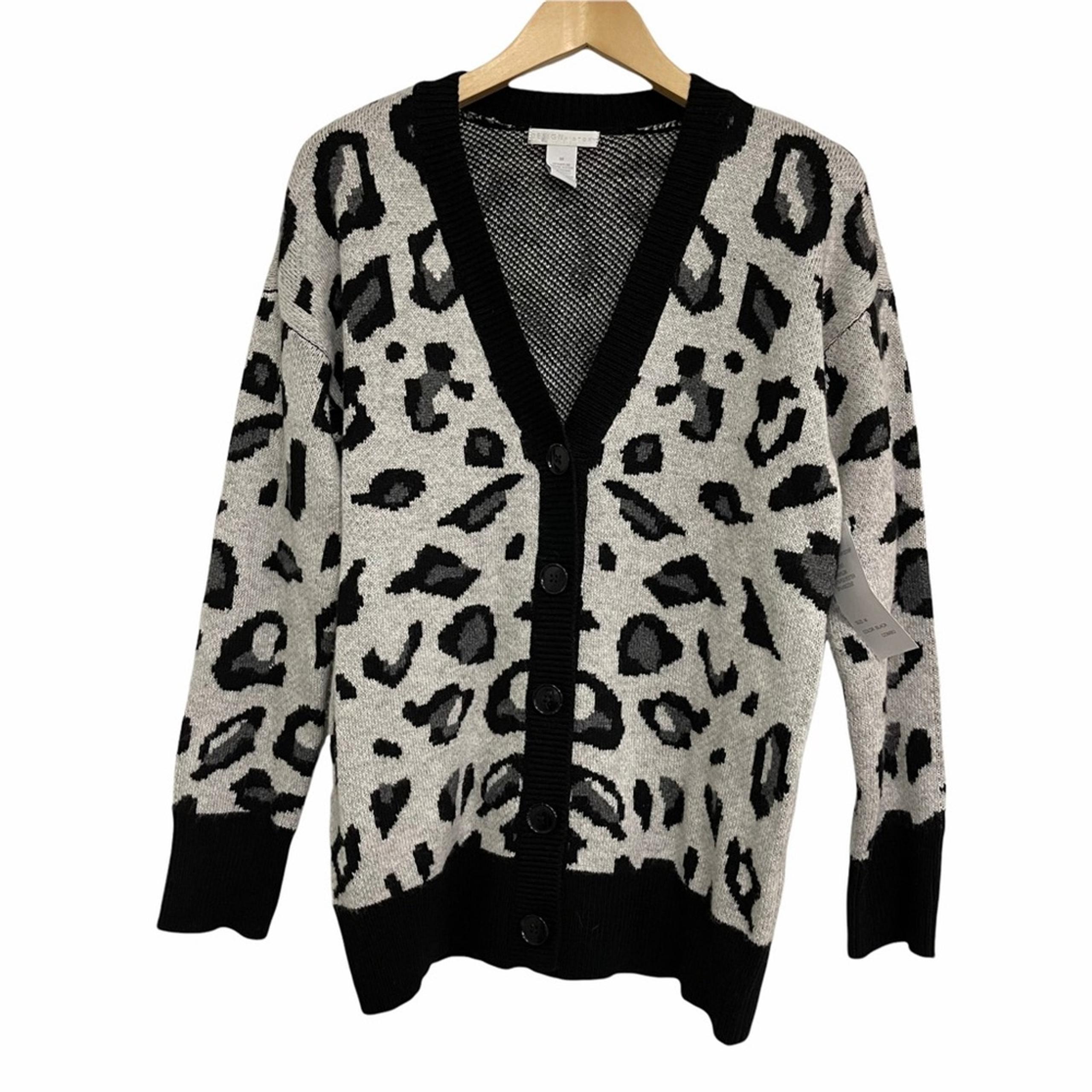 DESIGN HISTORY Sweater Cardigan Size Medium Leopard Jacquard Gray Black NWT