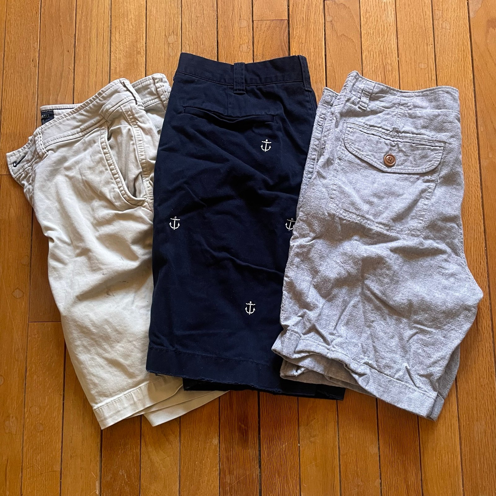 Men’s J Crew and American Eagle Summer 3 Pair Shorts Bundle Size 33