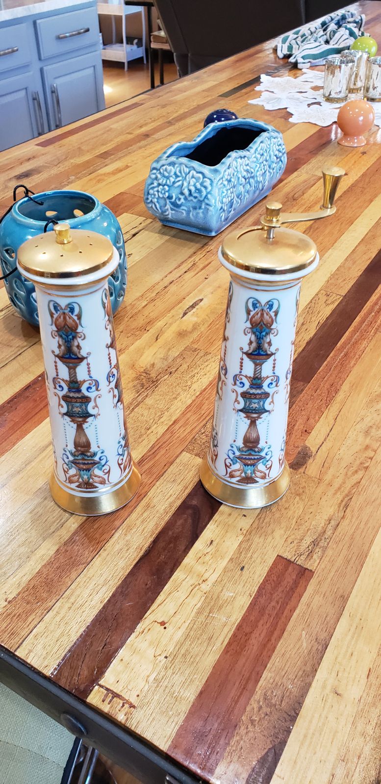 Lenox Lido Salt and Pepper Mill