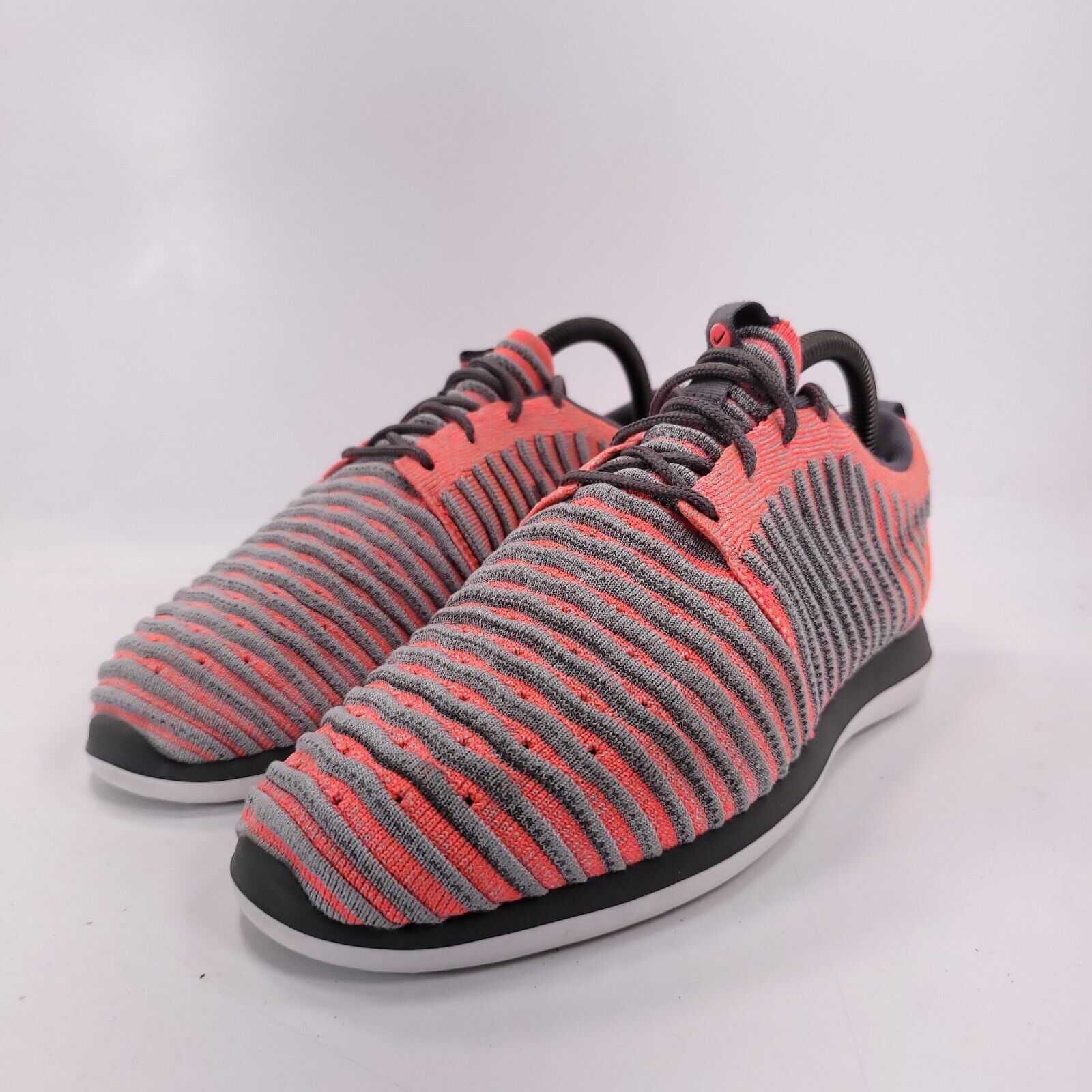 Nike Roshe Two Flyknit Athletic Lace Up Shoe Youth Boys Size 6 844620-601 Red