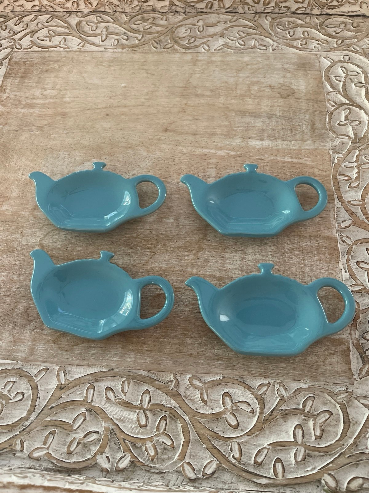 Le Creuset tea bag/spoon holder