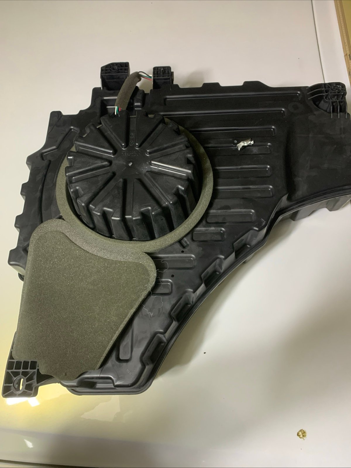 Harmon Kardon Subwoofer Jeep