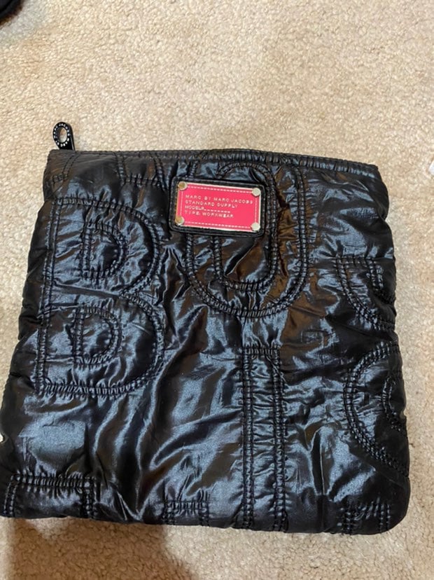 MARC JACOBS pouch bag