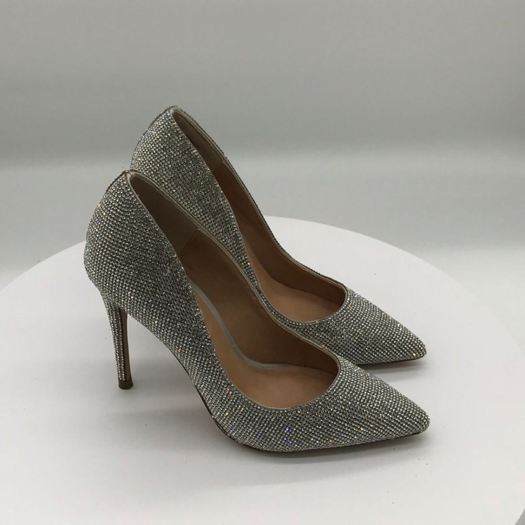 Steve Madden Womens Daisie Crystal Dress shoes size 6.5 US