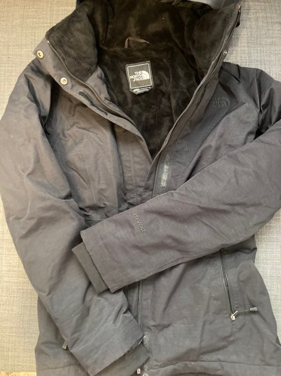 The North Face Womans Hooded Windbreaker