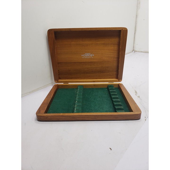 CUTCO KNIFE 8-Slot Wooden Green Felt Lined Storage Box Case Only 7”x10”