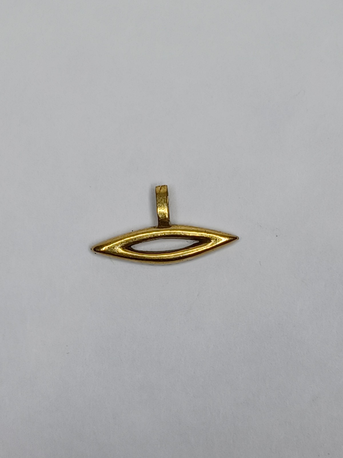 VTG MMA EGYPTIAN REVIVAL Mouth HIEROGLYPH CHARM Initial R