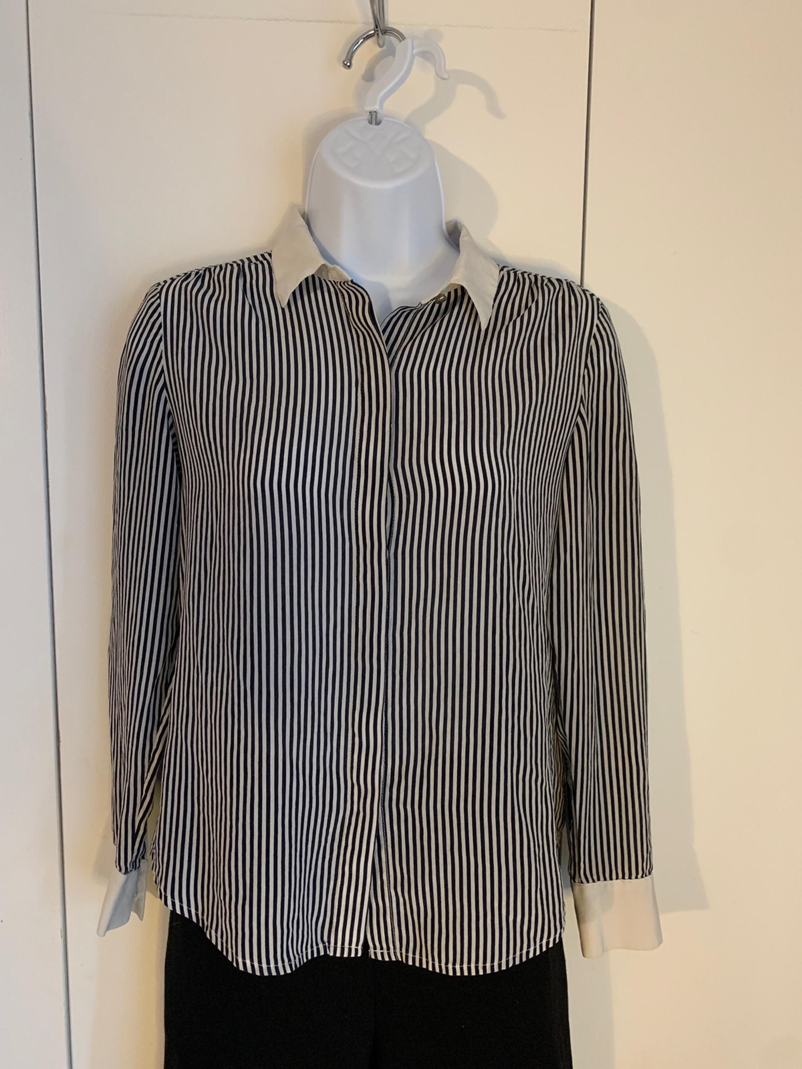 Ann Taylor women’s silk blue & silver striped button down shirt size 2 Petite
