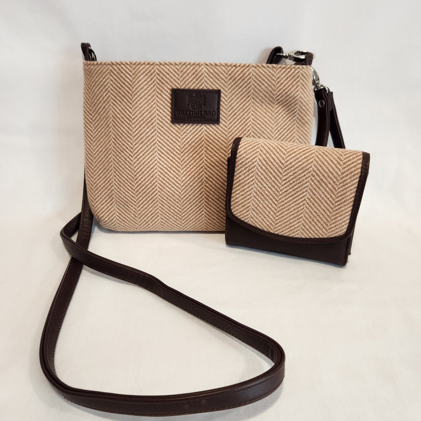 NWOT The British Bag Company Clutch Shoulder Bag Wallet Combo Beige Herringbone
