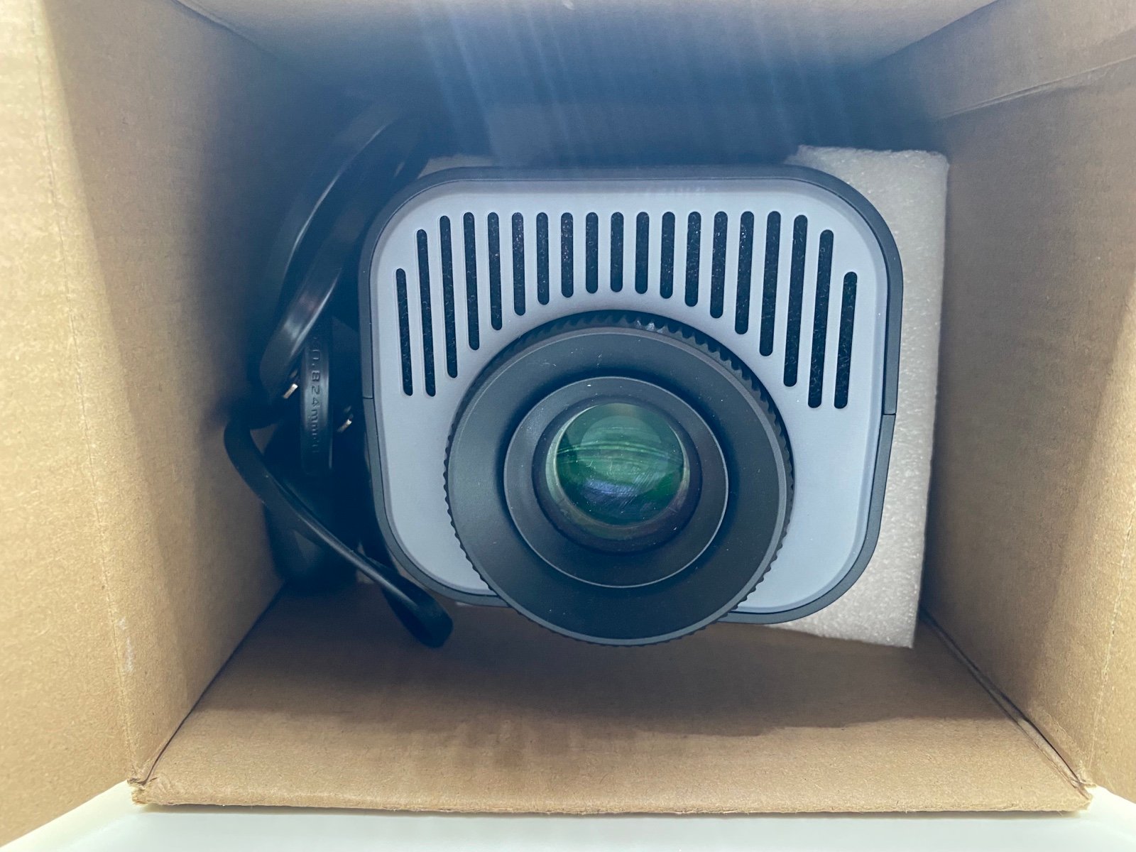 Gaimoo Mini Projector 2024 Upgraded 1980x1080P 4K Support Dual Control W/Mouse - detail