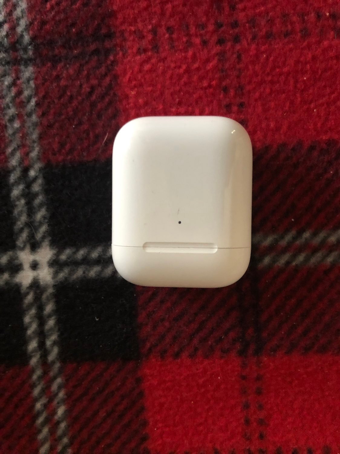 Apple AirPods Charging Case