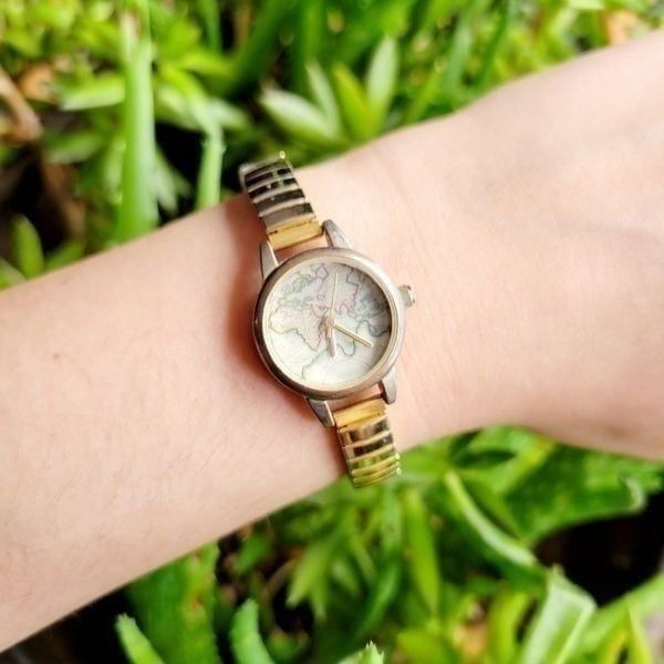 Vintage Map Globe Trotter Earth Stretch Watch
