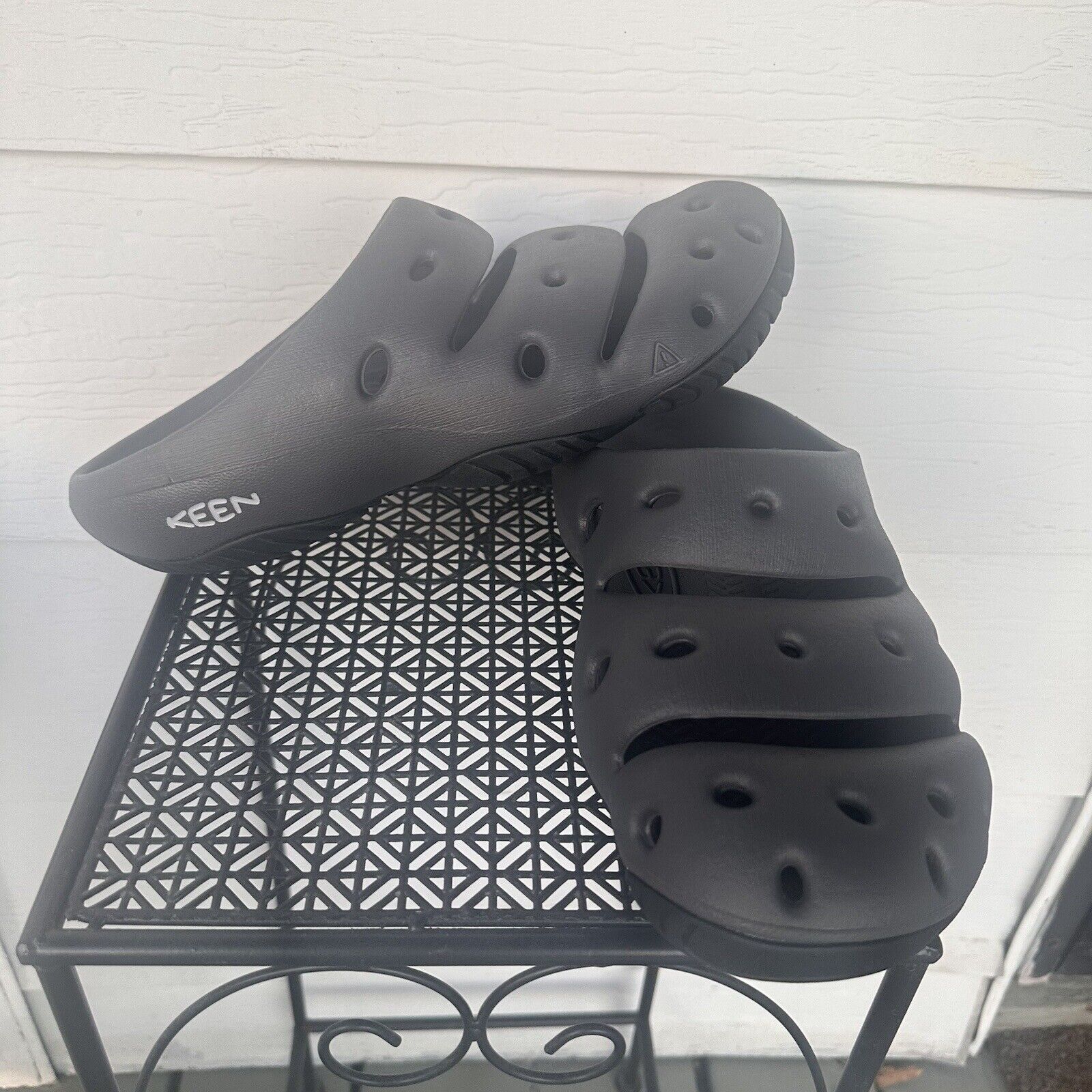 Keen Yogui Sandals Men’s Size 12 Slip On Shoes Clogs Casual Shoes Gray NWOT