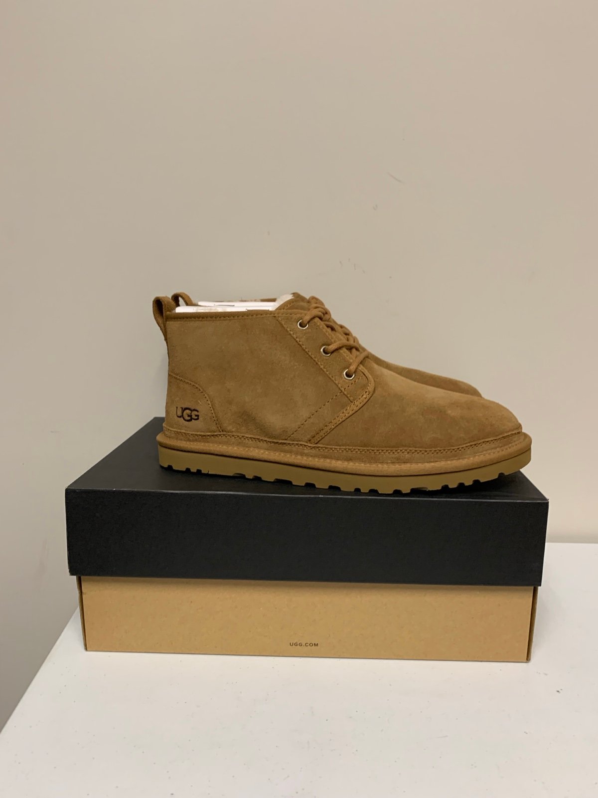 UGG Neumel Boot - Chestnut Size 11