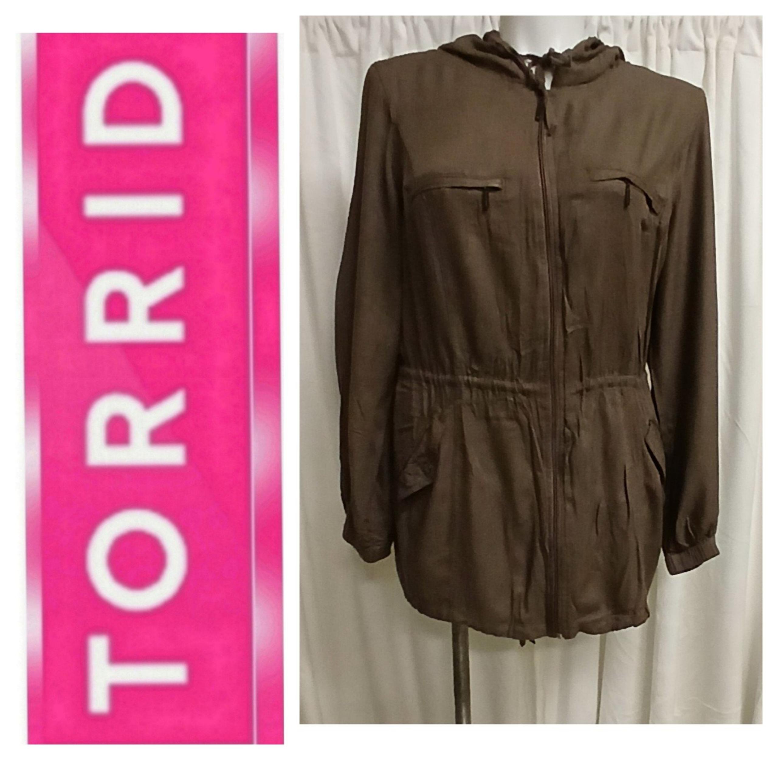 Torrid Vintage Olive Essential Hodded Pull Over from 2015 SIZE 2