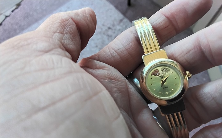 Vintage Black Hills Gold Ladies Watch