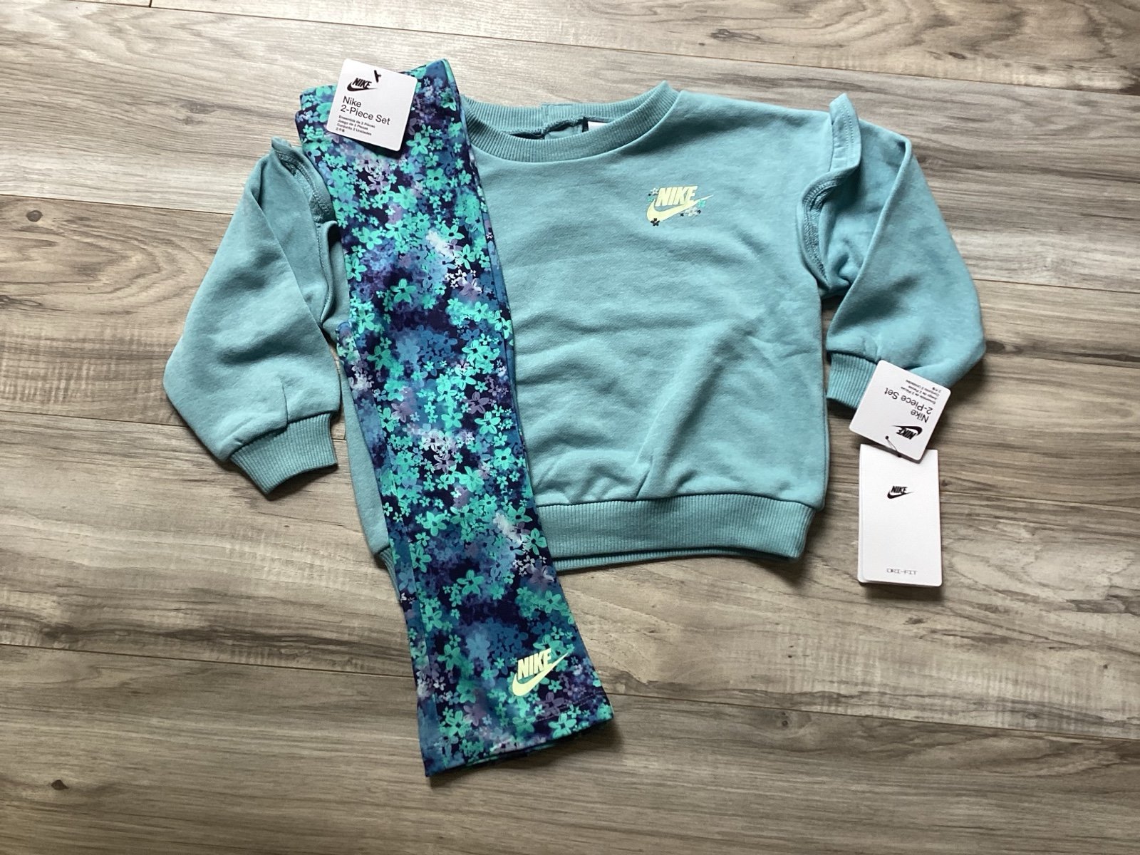 Nike crewneck sweatshirt & flare leggings set size 24 months(NWT)~FIRM, NO OFFER