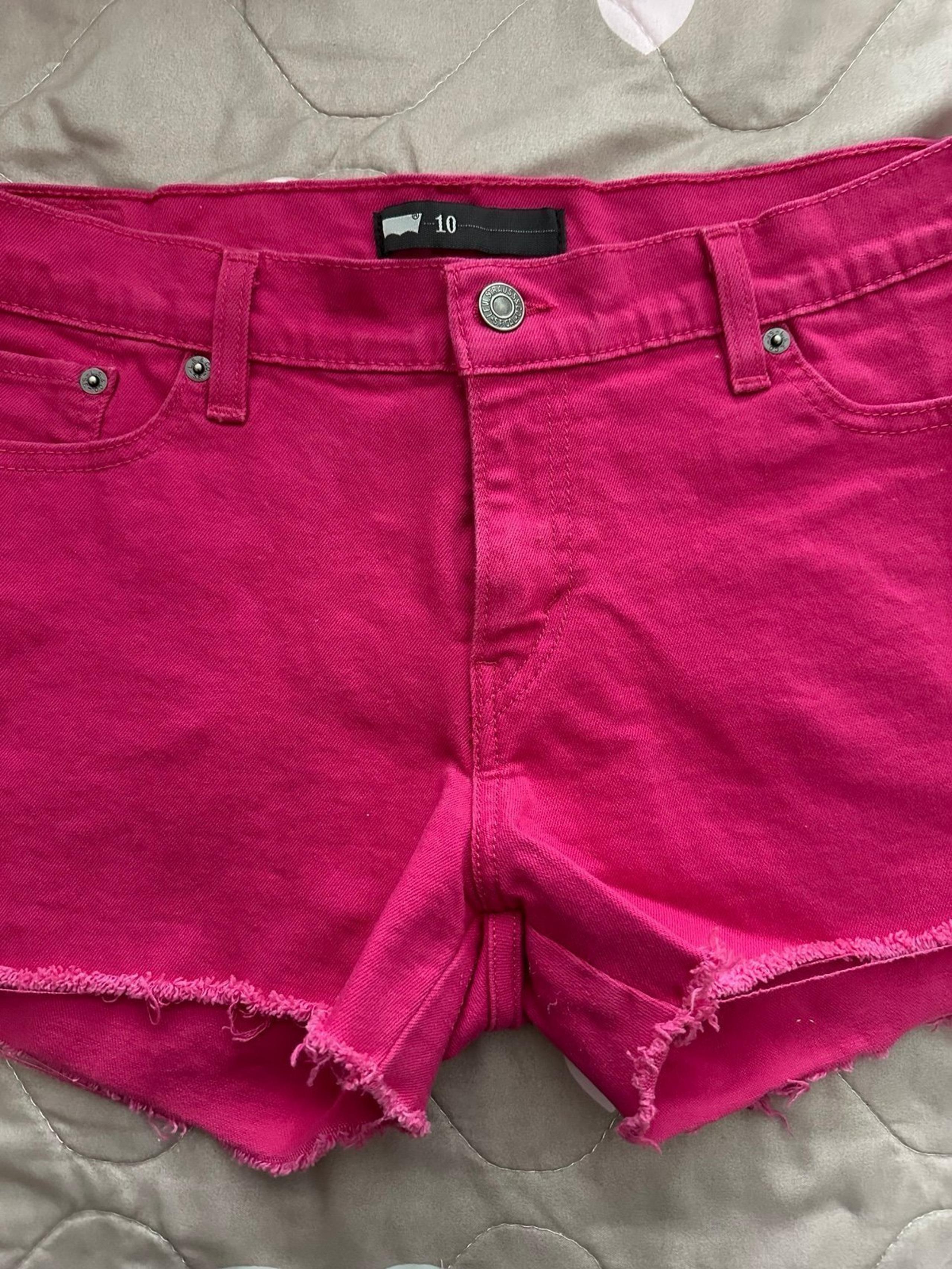 LEVI STRAUSS & CO. Shorts Women Pink Casual ( 10 )