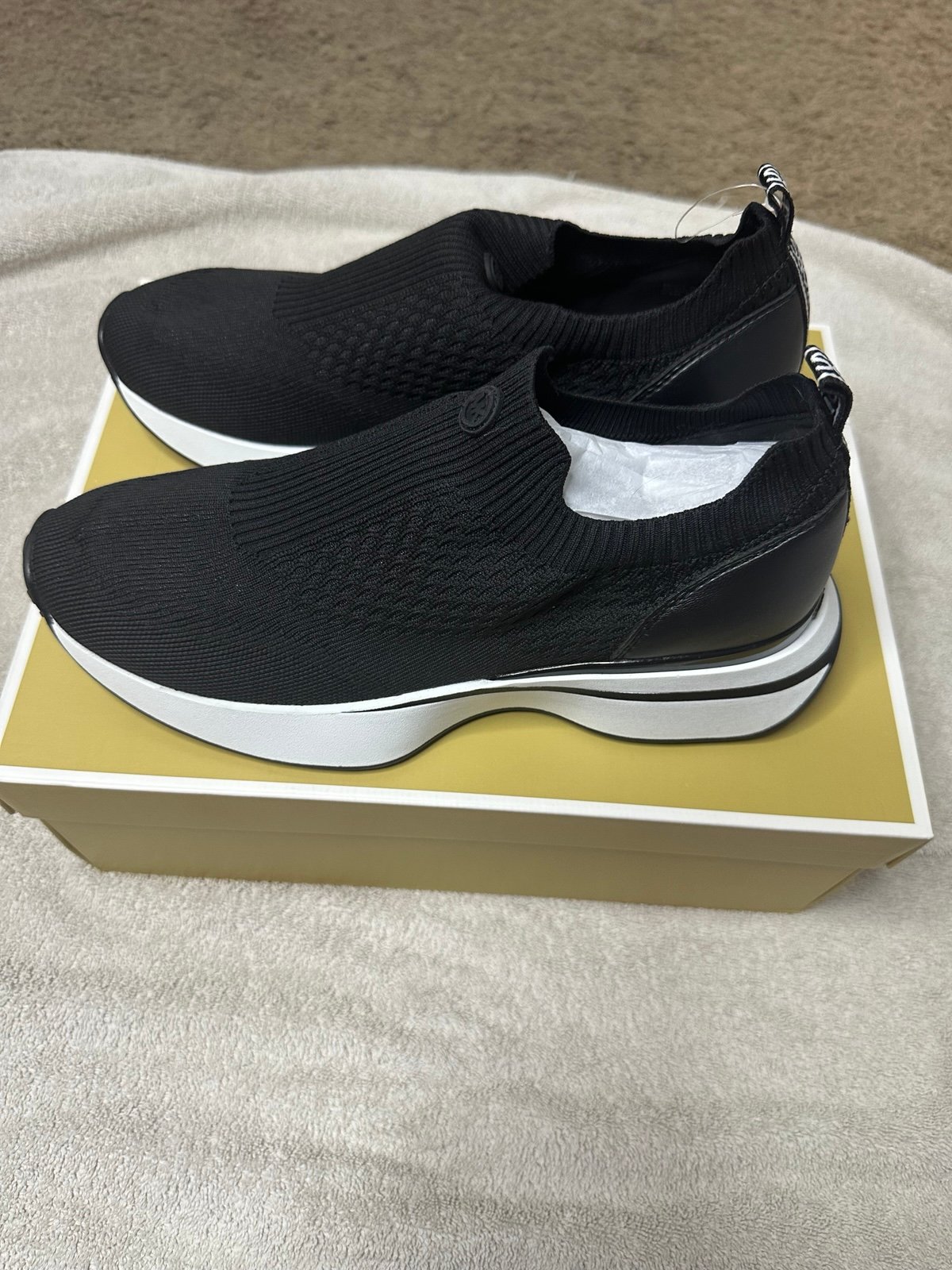 Michael Kors Ari Slip On Size 8.5 New