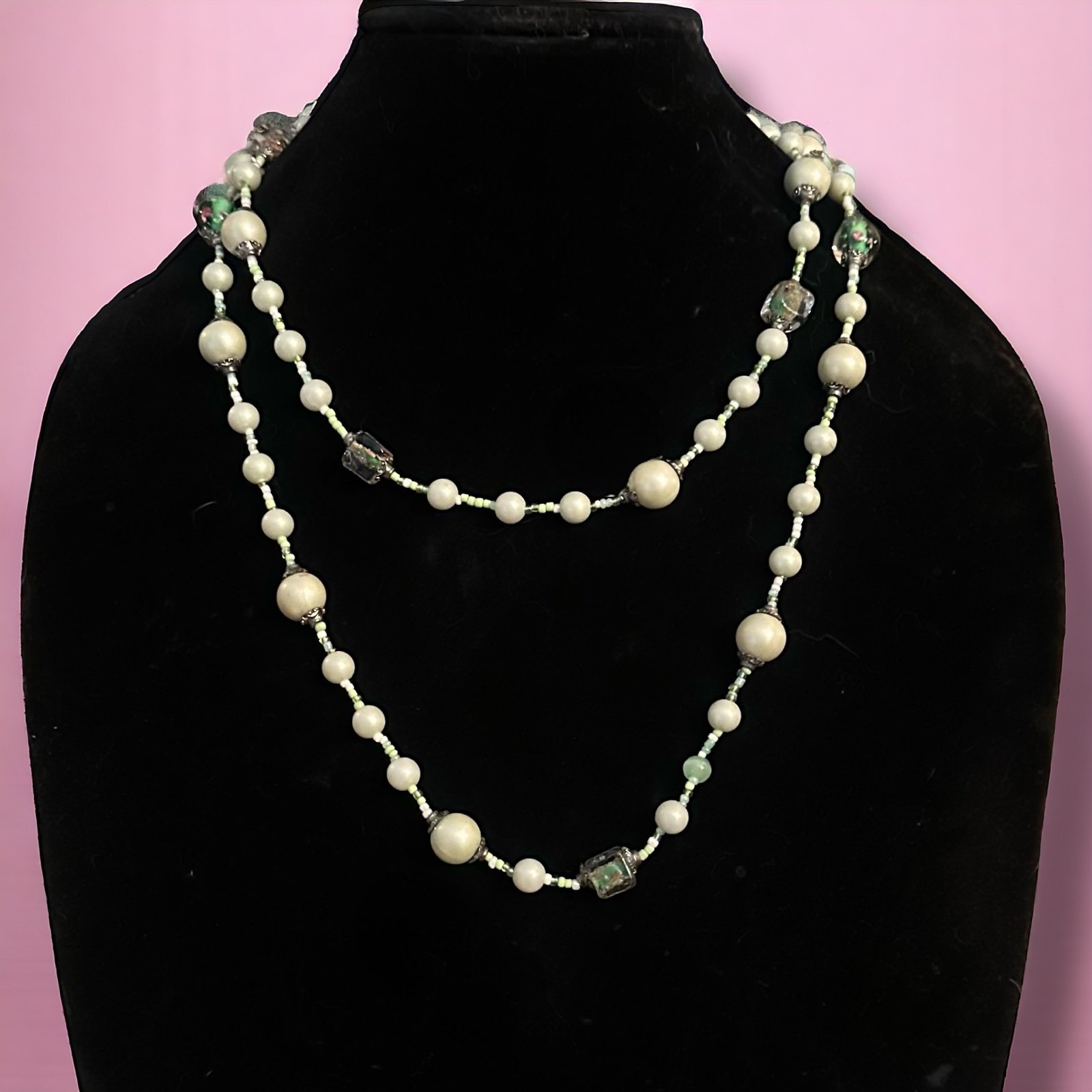 Vintage long light green pearl and Murano glass bead necklace