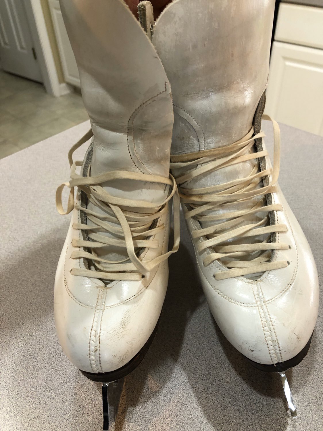 Professional womens ice skates 200.00