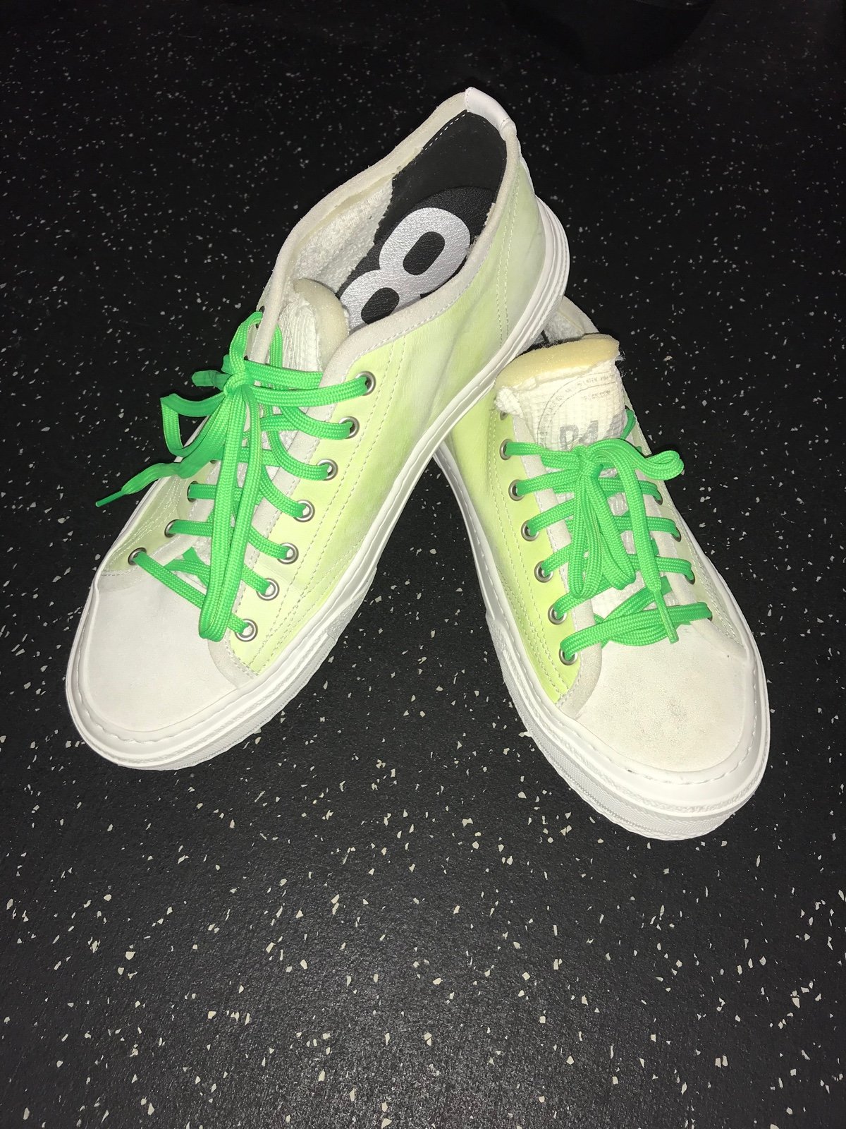 p448 tennis shoes