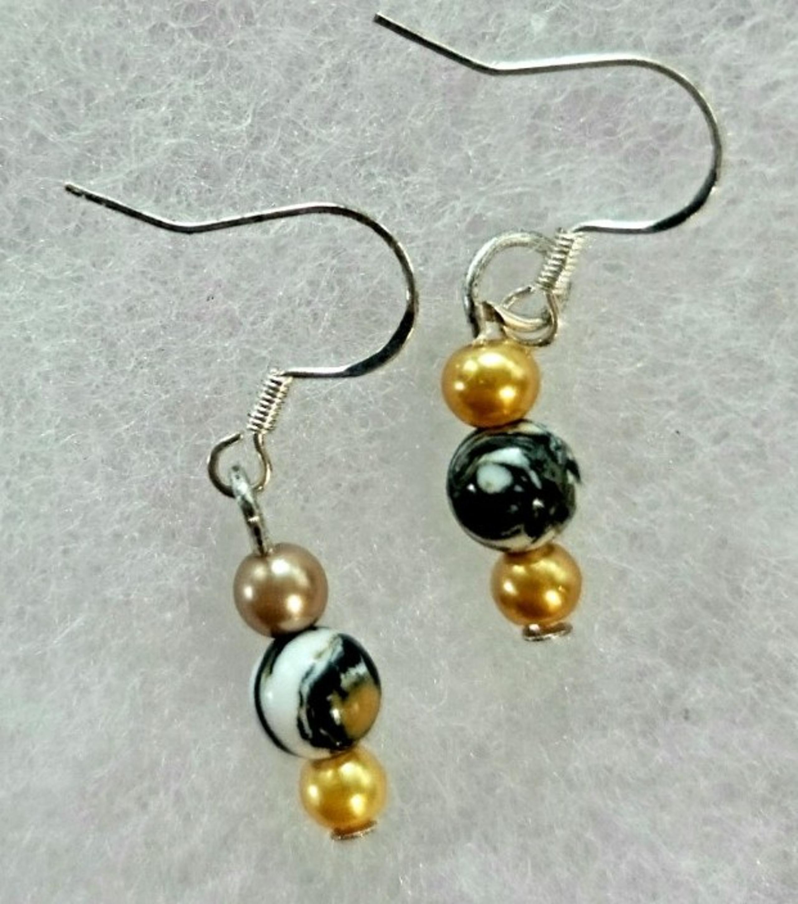 UNIQUE BOUTIQUE ORIGINAL BUMBLEBEE JASPER GOLD PEARL DROPDANGLE EARRINGS