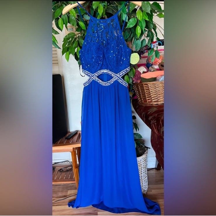 Windsor Blue Sleeveless Sweetheart Prom Gown